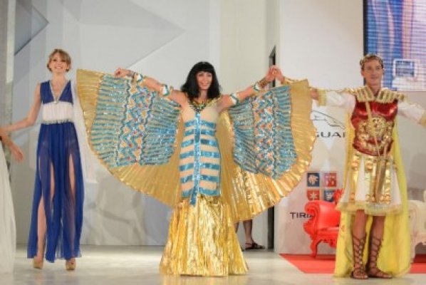 Primarul Radu Mazăre i-a cerut iertare Mihaelei Rădulescu pe scena Fashion Summer Festival Mamaia 2014